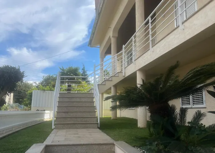 Casa Do Piscina Aquecida エスピーニョ