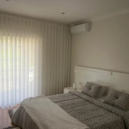 Vakantiehuis Casa Do Piscina Aquecida Espinho (Aveiro)