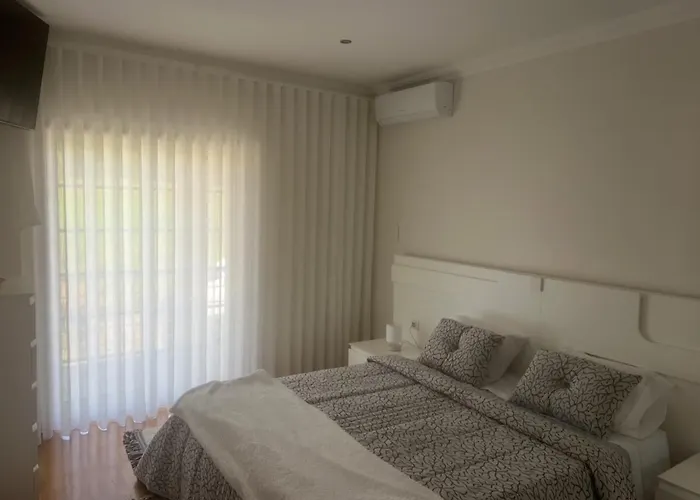 בית נופש Casa Do Piscina Aquecida אספיניו